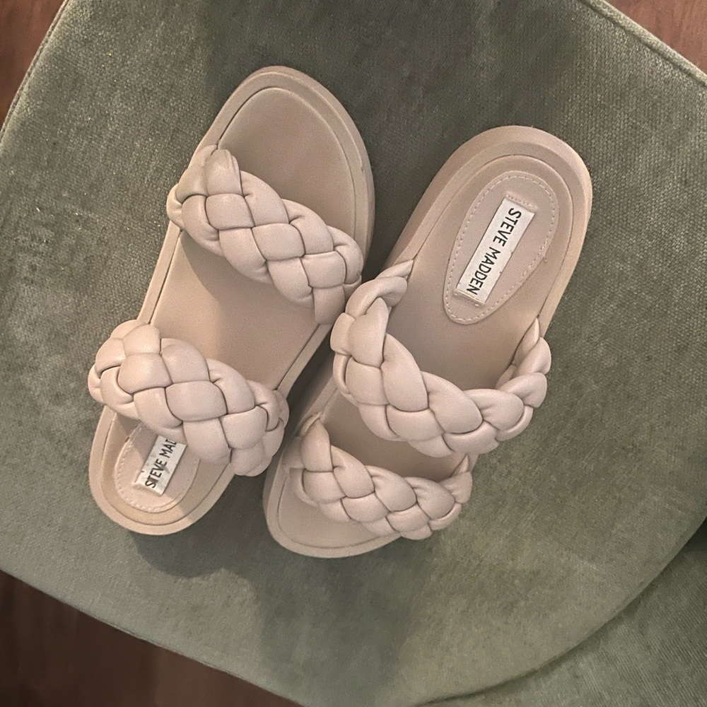 Steve Madden Hillary sandal size 8